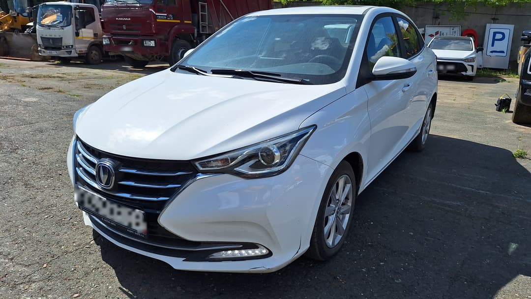 Changan Alsvin - 1