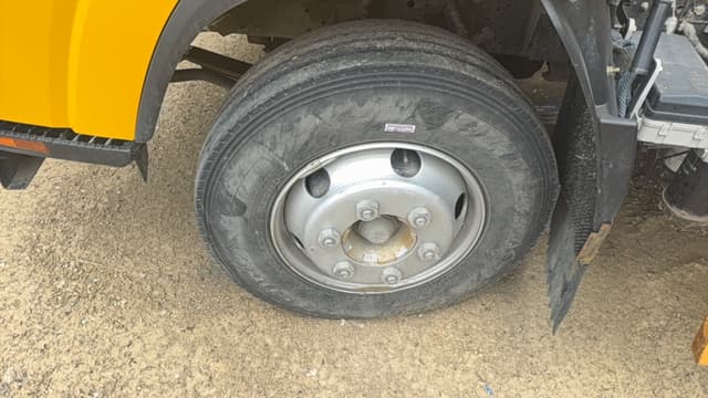 ISUZU ELF 10.5 4x2 Эвакуатор - 8