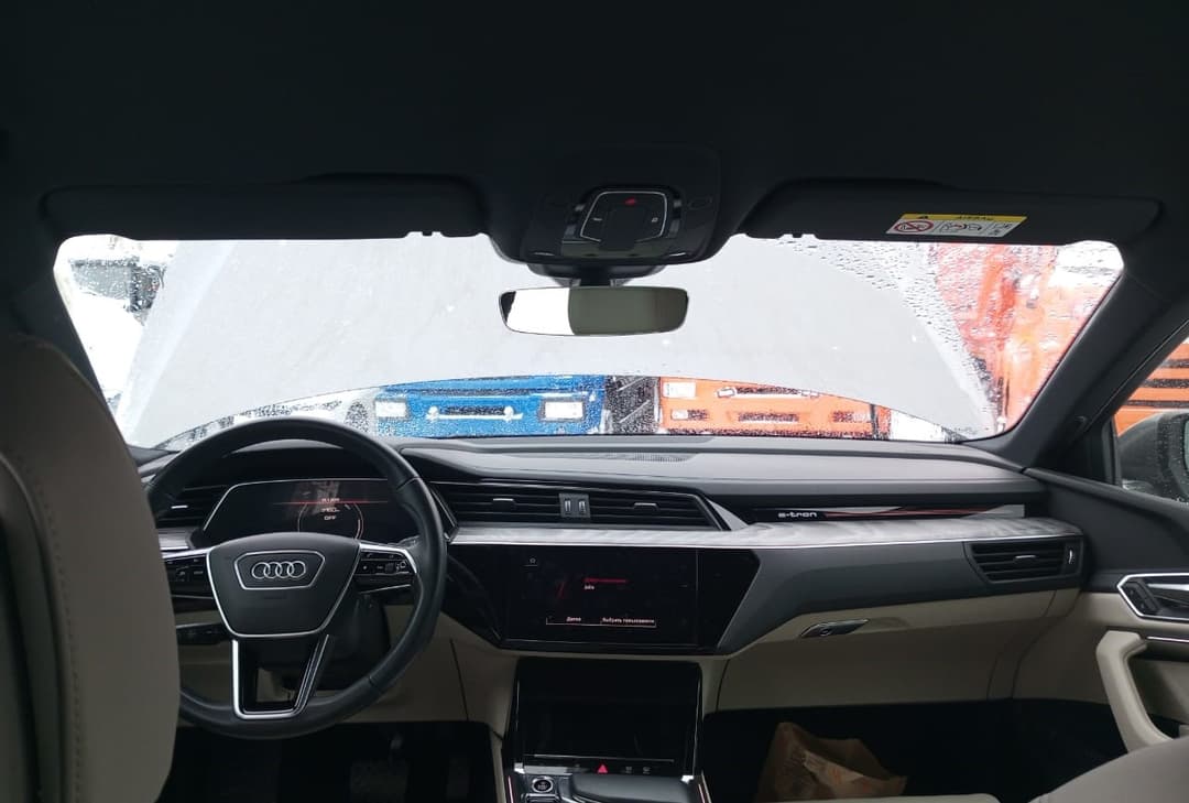 Audi e-tron - 5