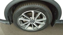 Geely Coolray - 10