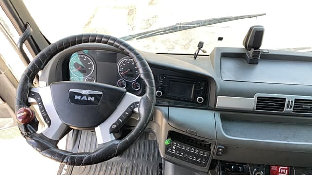 MAN TGX 6x2-2 Седельный тягач - 5