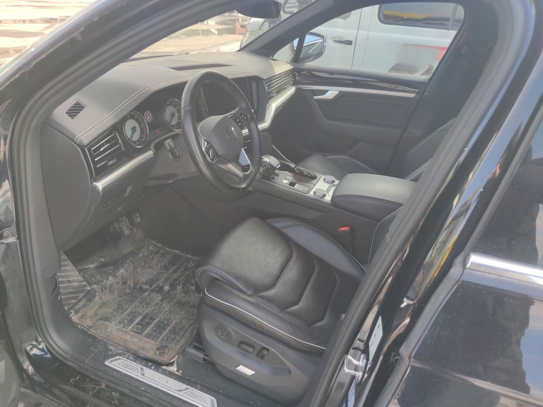 Volkswagen Touareg - 6