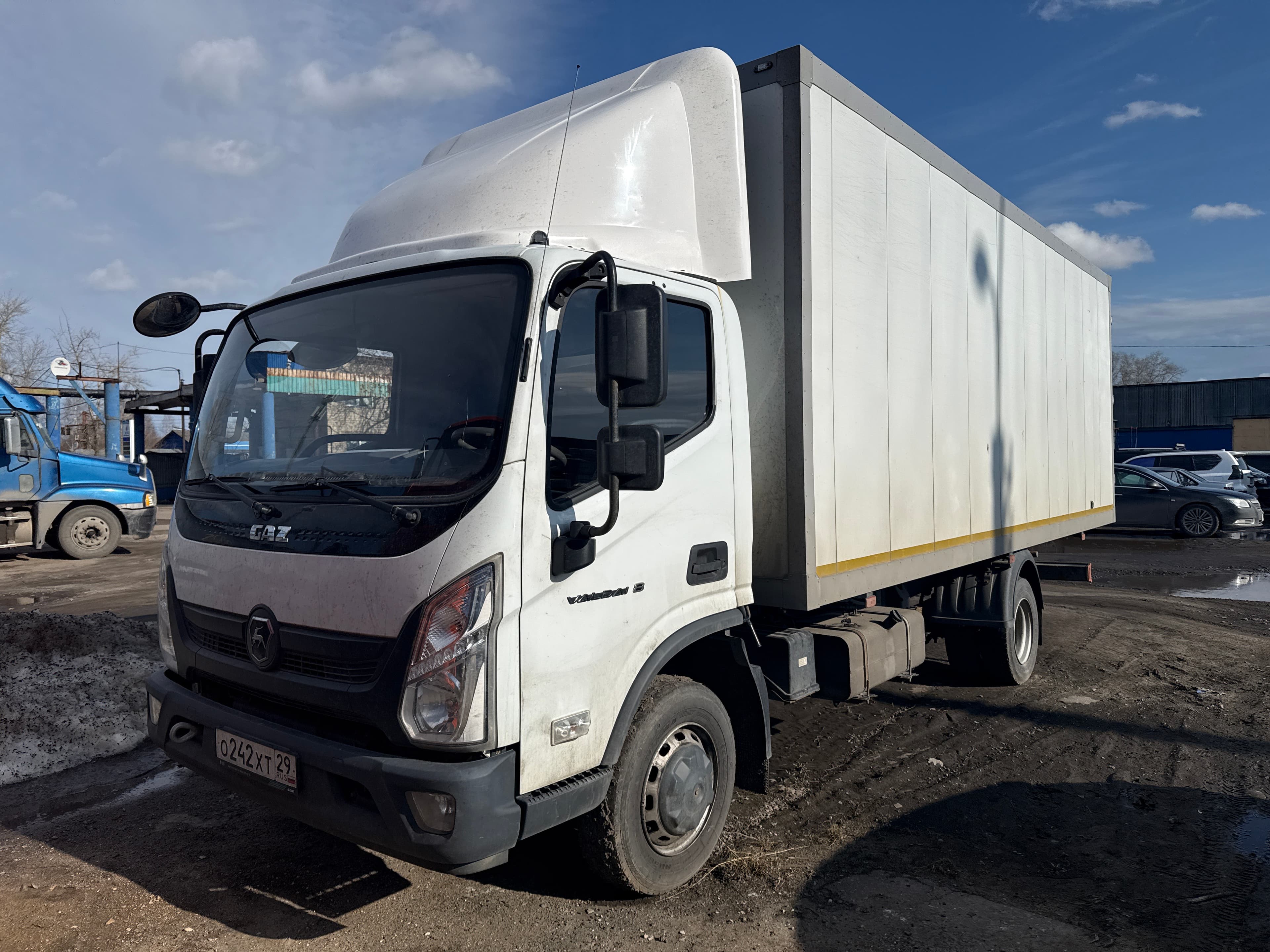 Автомаш 2844* на шасси GAZ Valdai 8 4x2 Промтоварный - 1