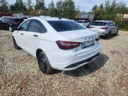 Lada Vesta седан - 3