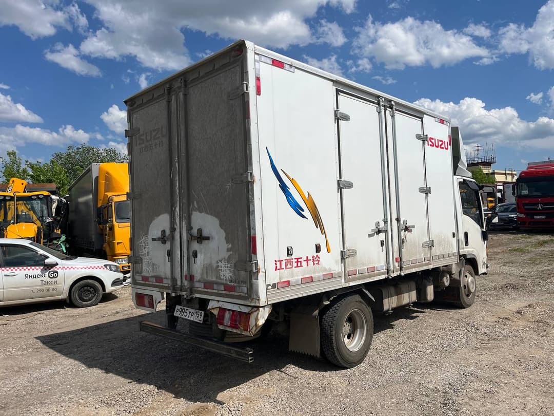 ISUZU ELF 4.5 (EC7) 4x2 Изотермический/рефрижератор - 3