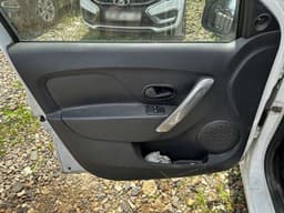 Renault Logan II - 8