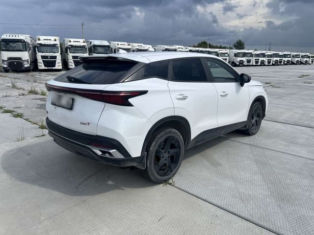 Omoda C5 - 3
