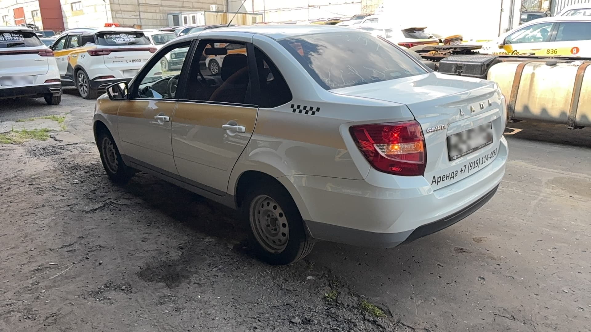 Lada Granta седан - 4