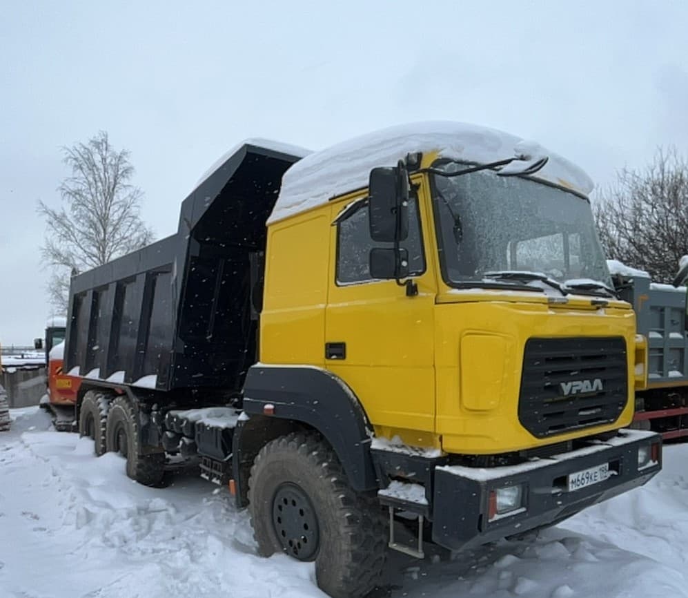 Завод Спецмаш SM02* на шасси Ural 6370 6x6 Самосвал - 2