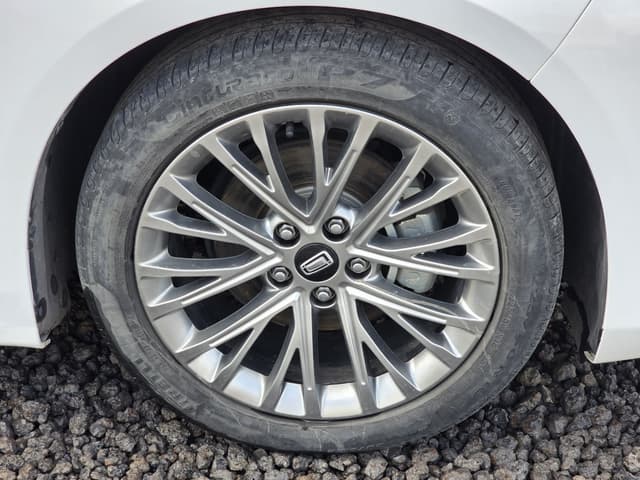 FAW Bestune B70 - 10