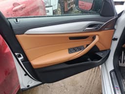 BMW 5 серия - 8