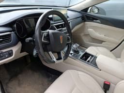 Hongqi H5 - 6