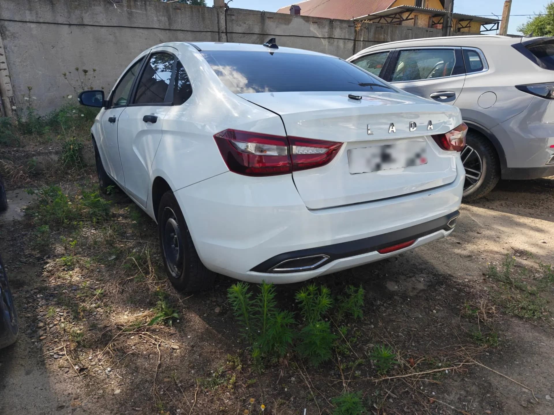 Lada Vesta седан - 4