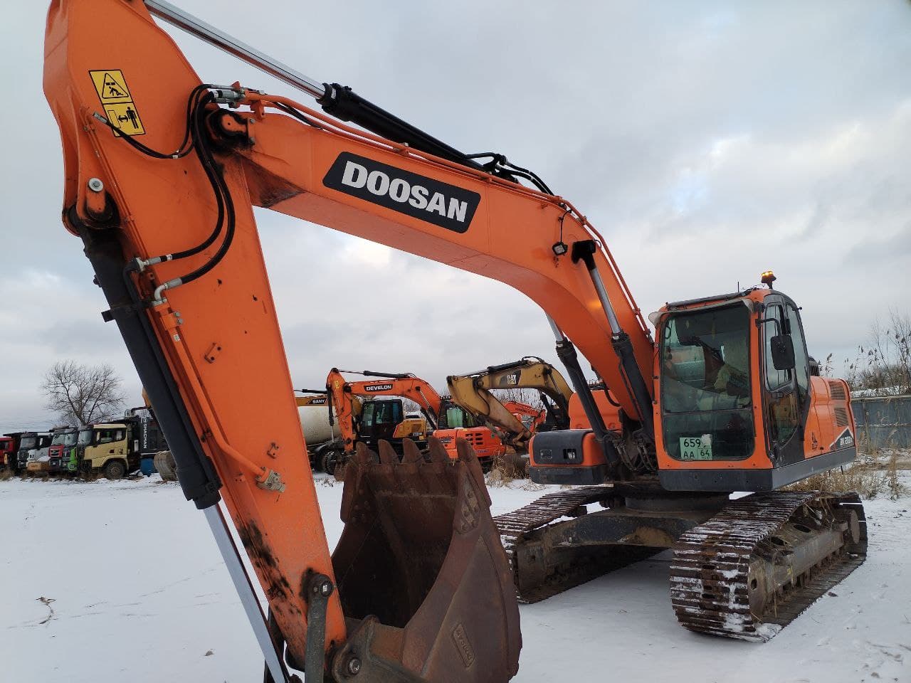 Doosan DX200 Экскаватор - 1