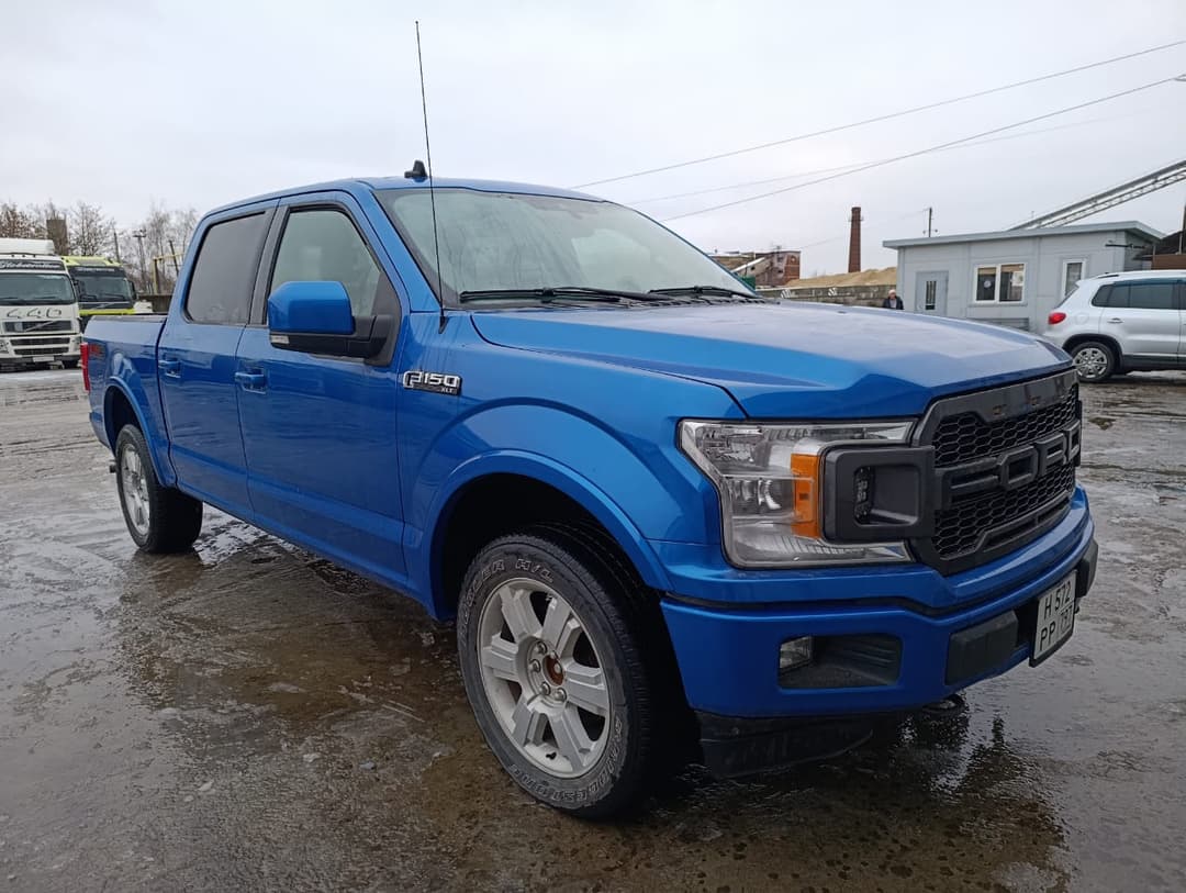 Ford F-150 - 2