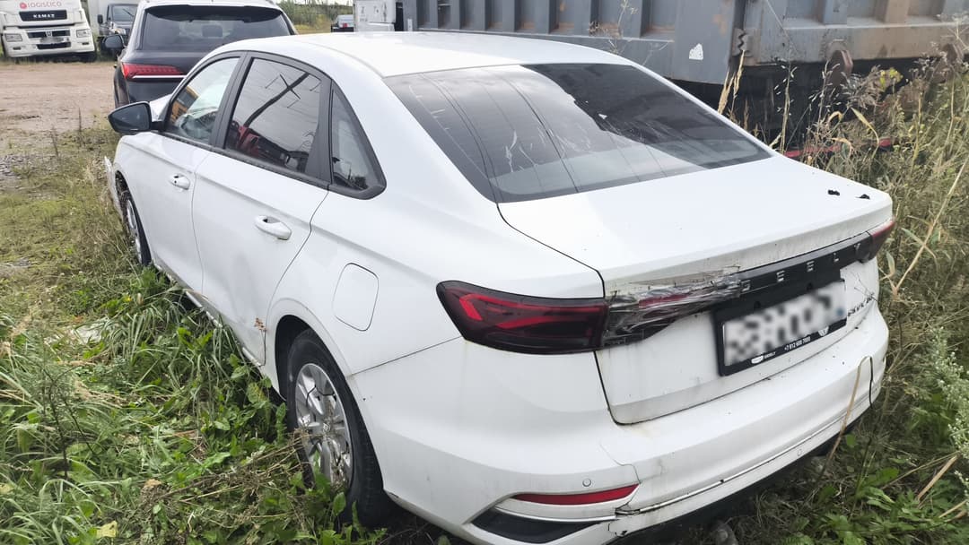 Geely EMGRAND - 4