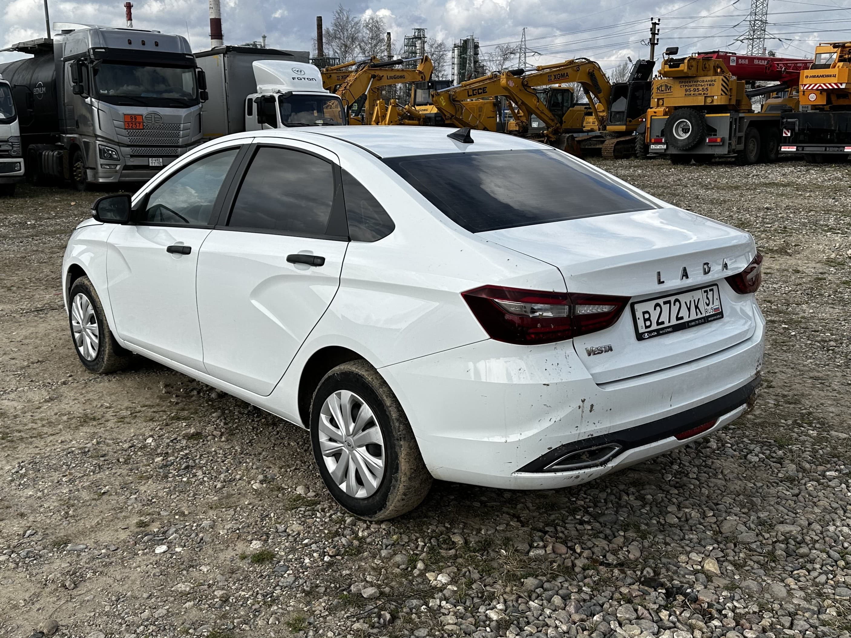 Lada Vesta седан - 4