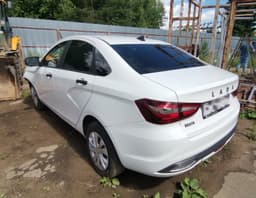 Lada Vesta седан - 4