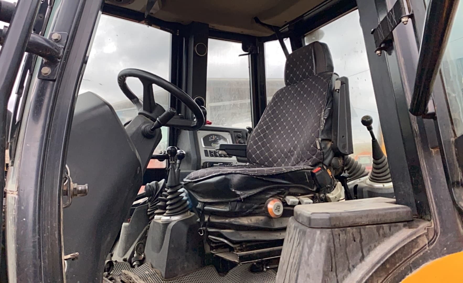 JCB 3CX Экскаватор-погрузчик - 6