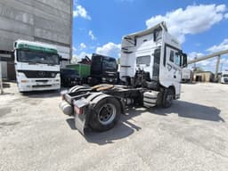 FAW J7 4x2 Седельный тягач - 3