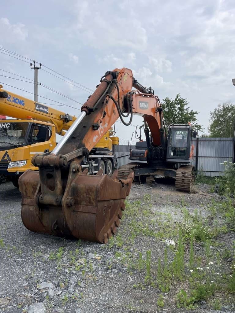 Doosan DX360 Экскаватор - 1