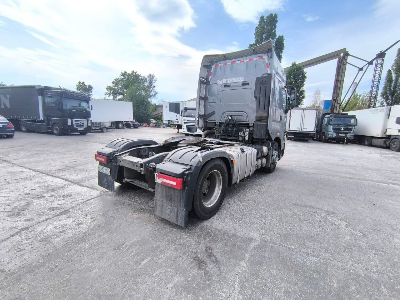 Chenglong LZ4181* 4x2 Седельный тягач - 3