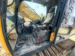 Hyundai R300 Экскаватор - 4
