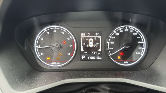 Geely Emgrand 7 - 6