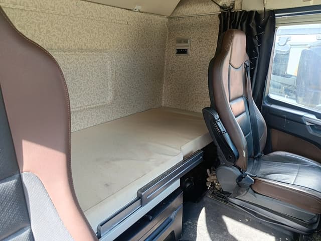 FAW CA 4250 6X4 Седельный тягач - 8