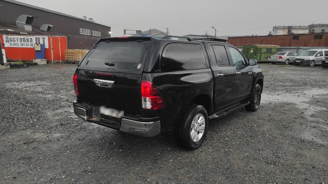 Toyota Hilux - 3