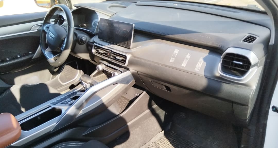 Geely Coolray - 6