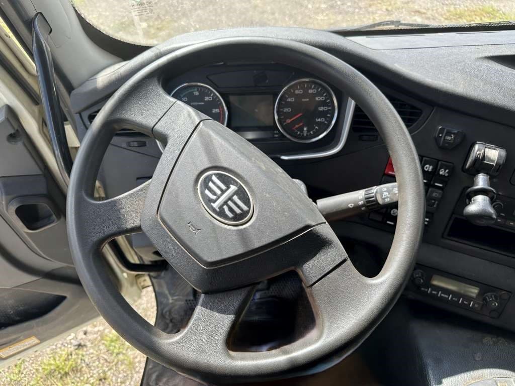FAW J6* 6x4 Самосвал - 5