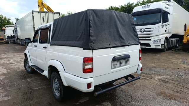 UAZ Pickup - 4