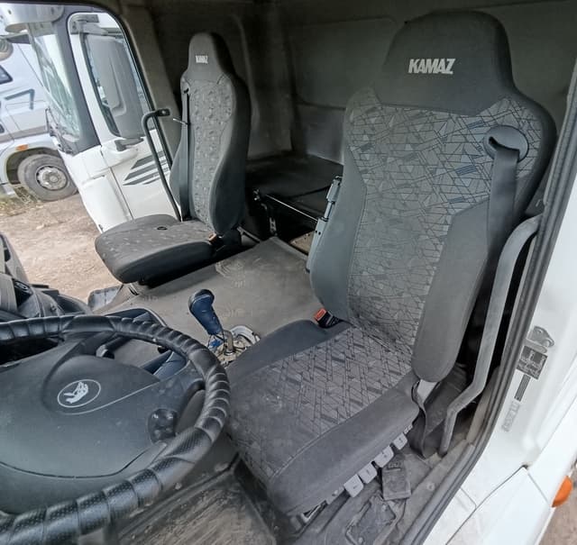 Камаз M1840 4x2 Седельный тягач - 6