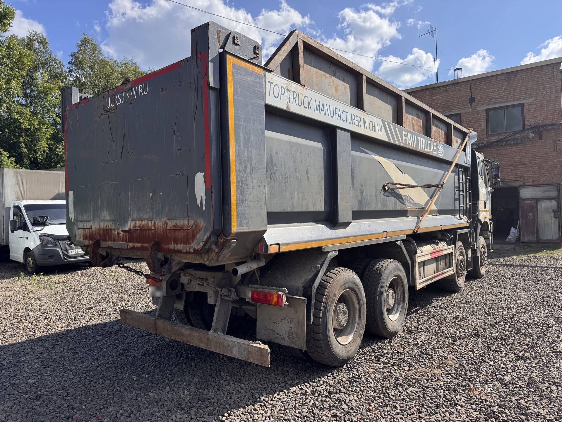FAW CA 3310 8x4 Самосвал - 3