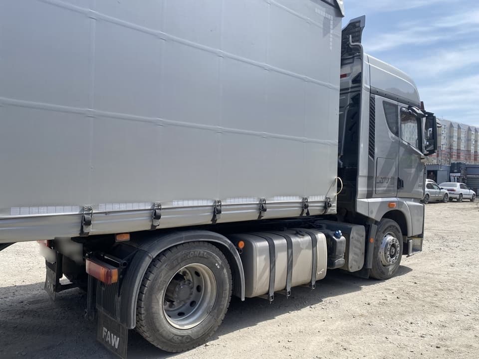 Тонар CA* на базе FAW JH6 4x2 Седельный тягач - 3