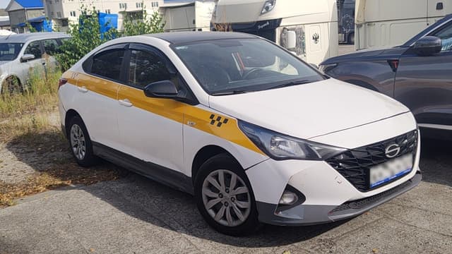 Hyundai Solaris - 2