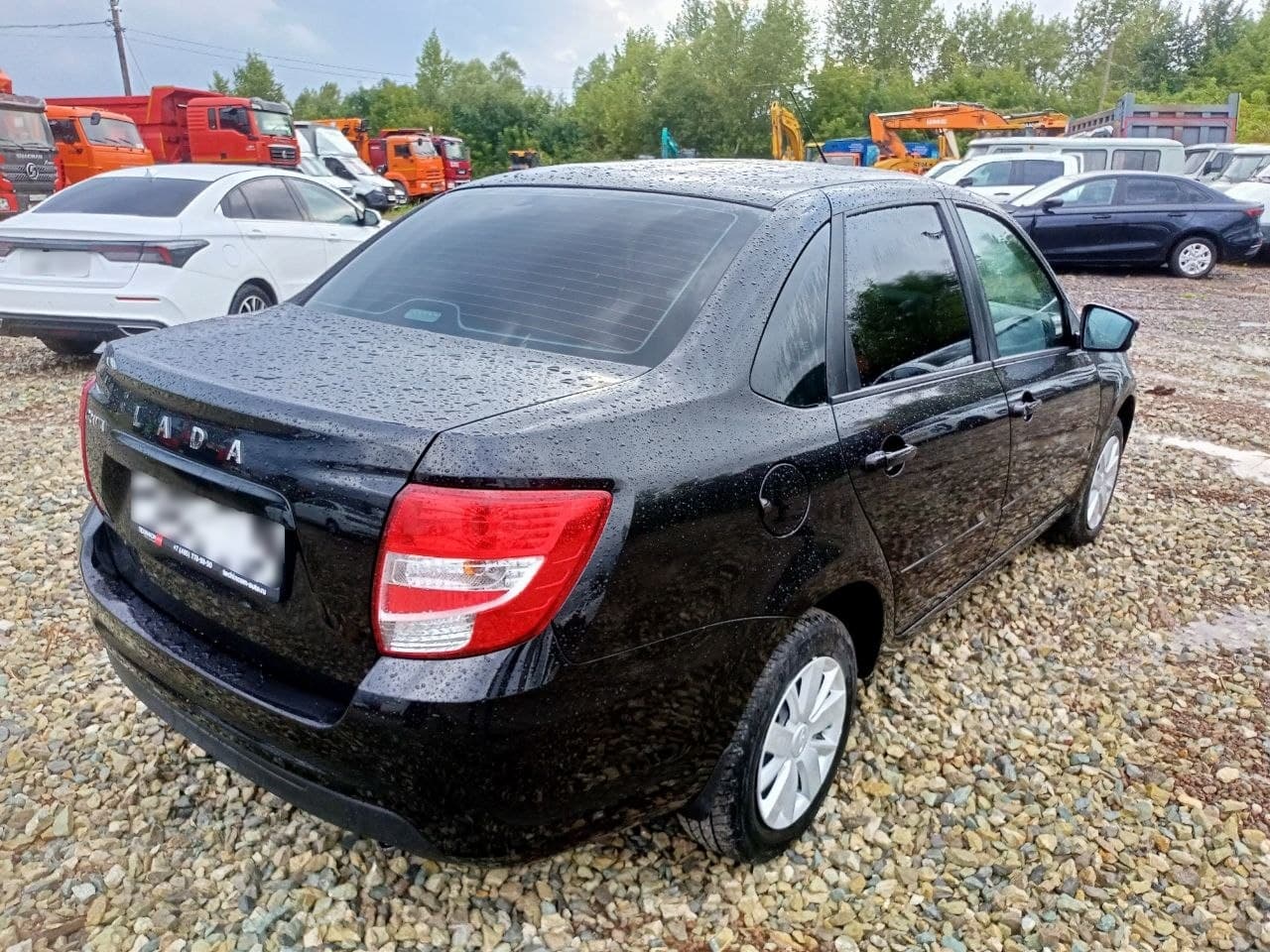 Lada Granta седан - 3