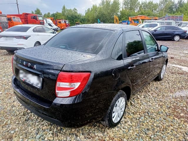 Lada Granta седан - 3