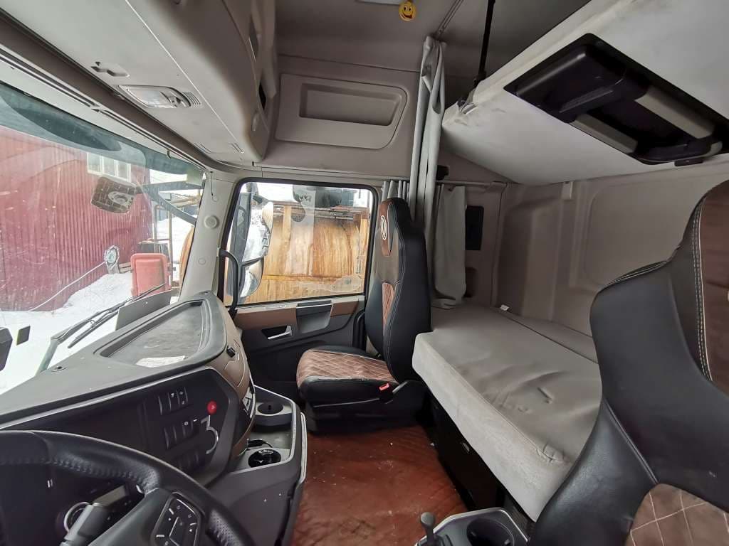 Dongfeng DFH 4x2 Седельный тягач - 6