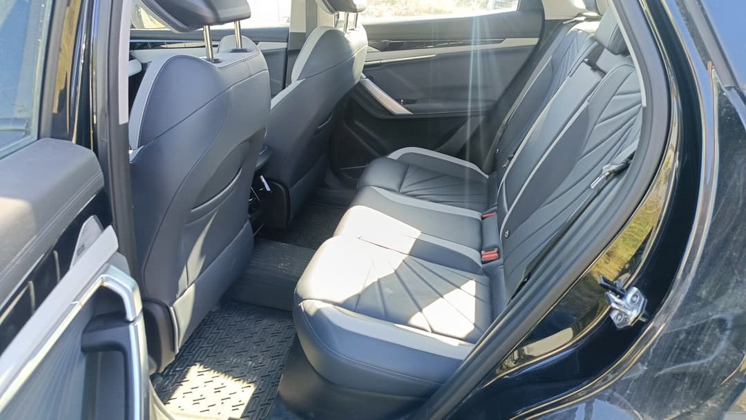 Geely Atlas - 9
