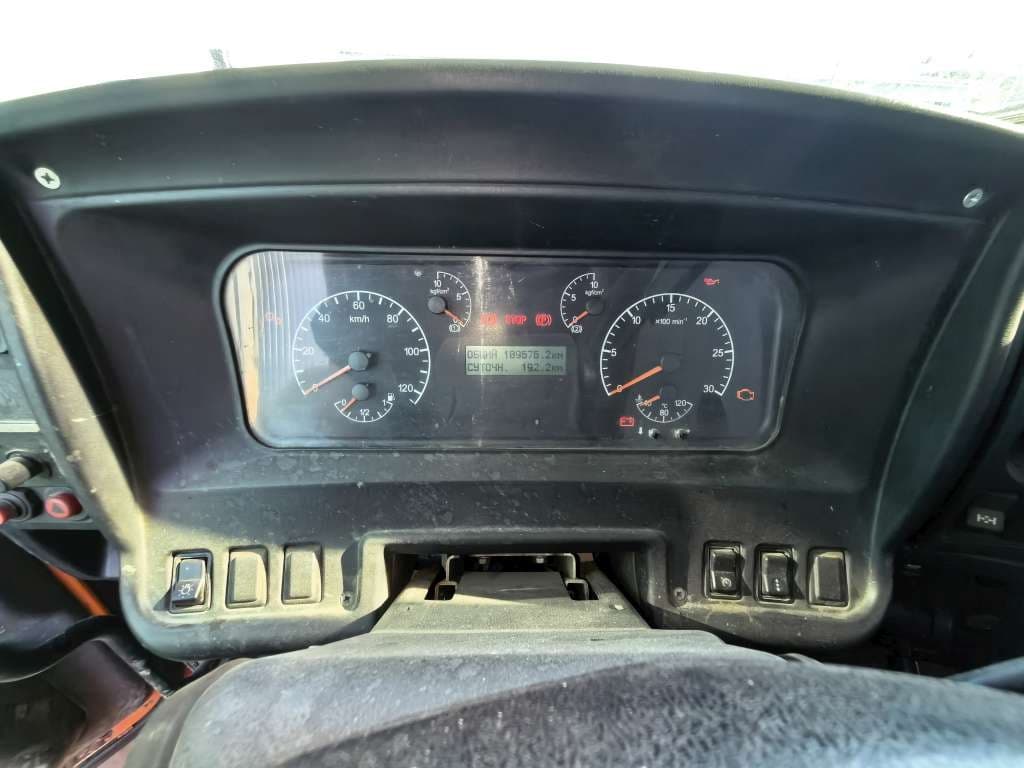 Челябинский Машиностроительный Завод 7074* на шасси КамАЗ 65115 6x4 Вакуумная машина - 7