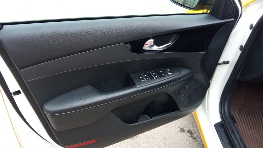KIA Cerato - 8
