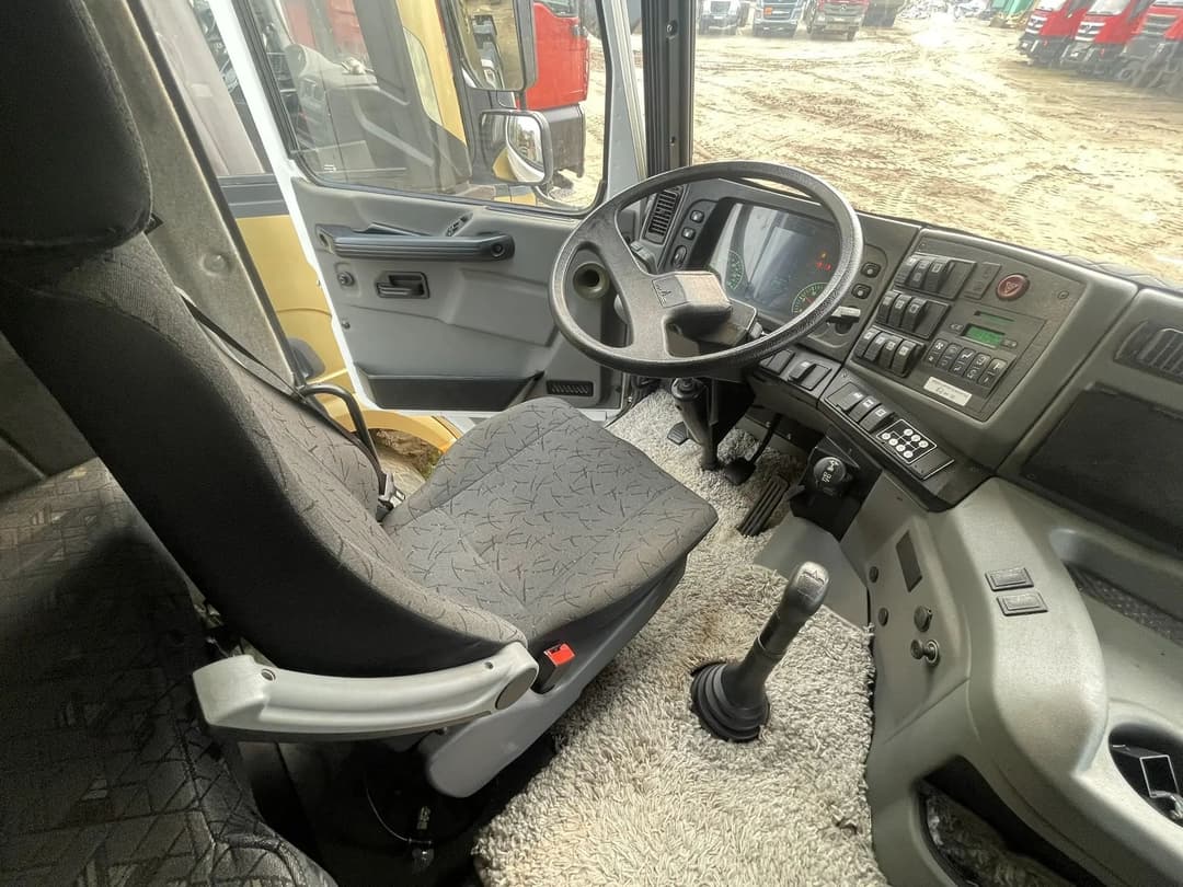 МАЗ 6430 6x4 Седельный тягач - 6