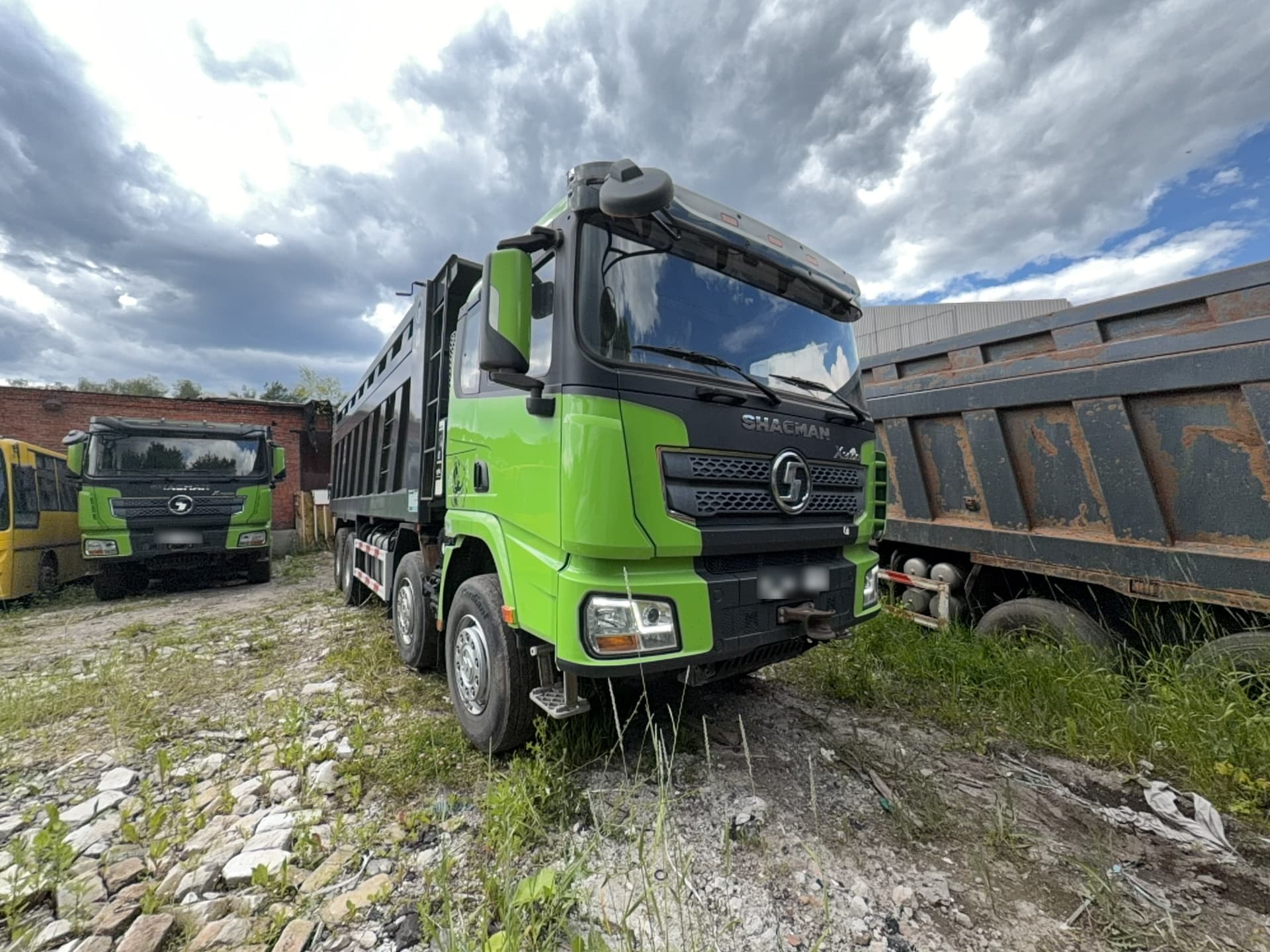 Shacman (Shaanxi) SX* 8x4 Самосвал - 2