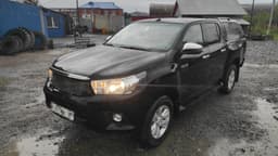 Toyota Hilux - 1