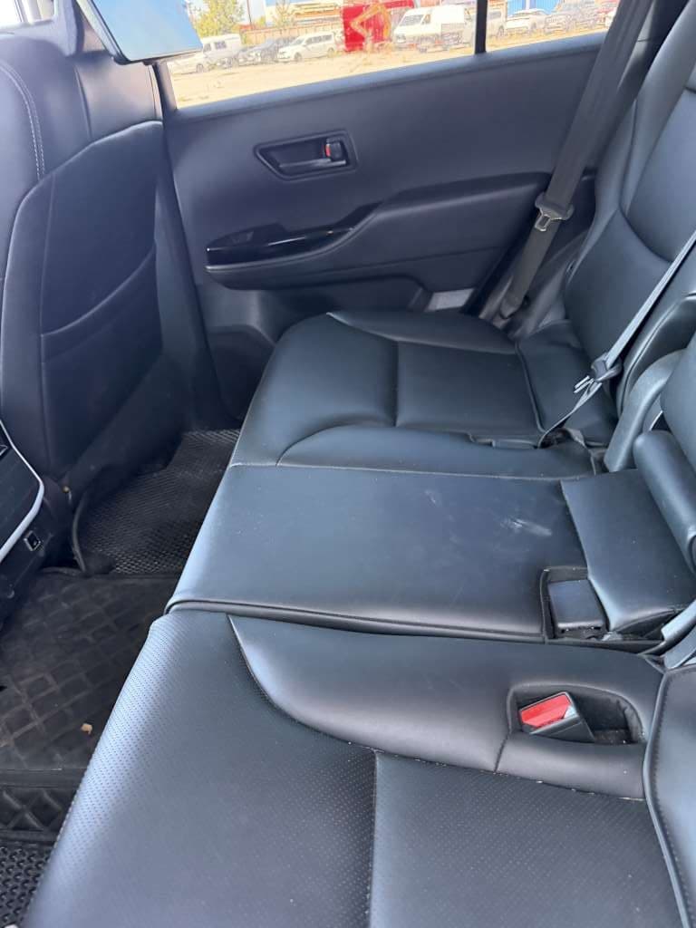 Toyota Land Cruiser 300 - 9