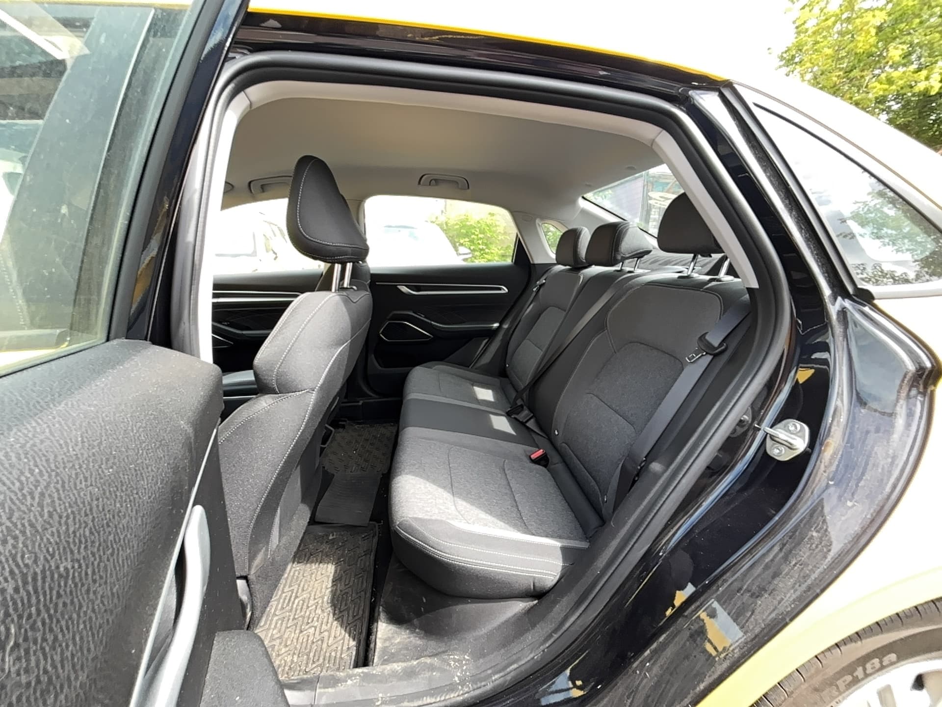 Geely EMGRAND - 9