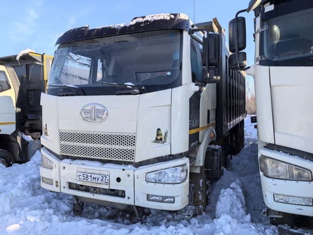 FAW CA 3310 8x4 Самосвал - 1