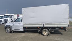 UAZ Profi - 4